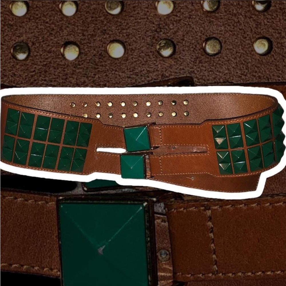 Statement belt
